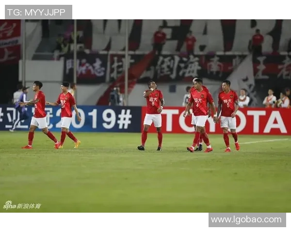 广州我恒大迎战广岛球队全力争胜力求小组出线机会