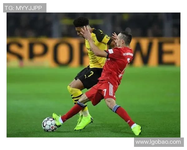 德国杯决赛多特蒙德对阵拜仁的激烈对抗与精彩瞬间回顾